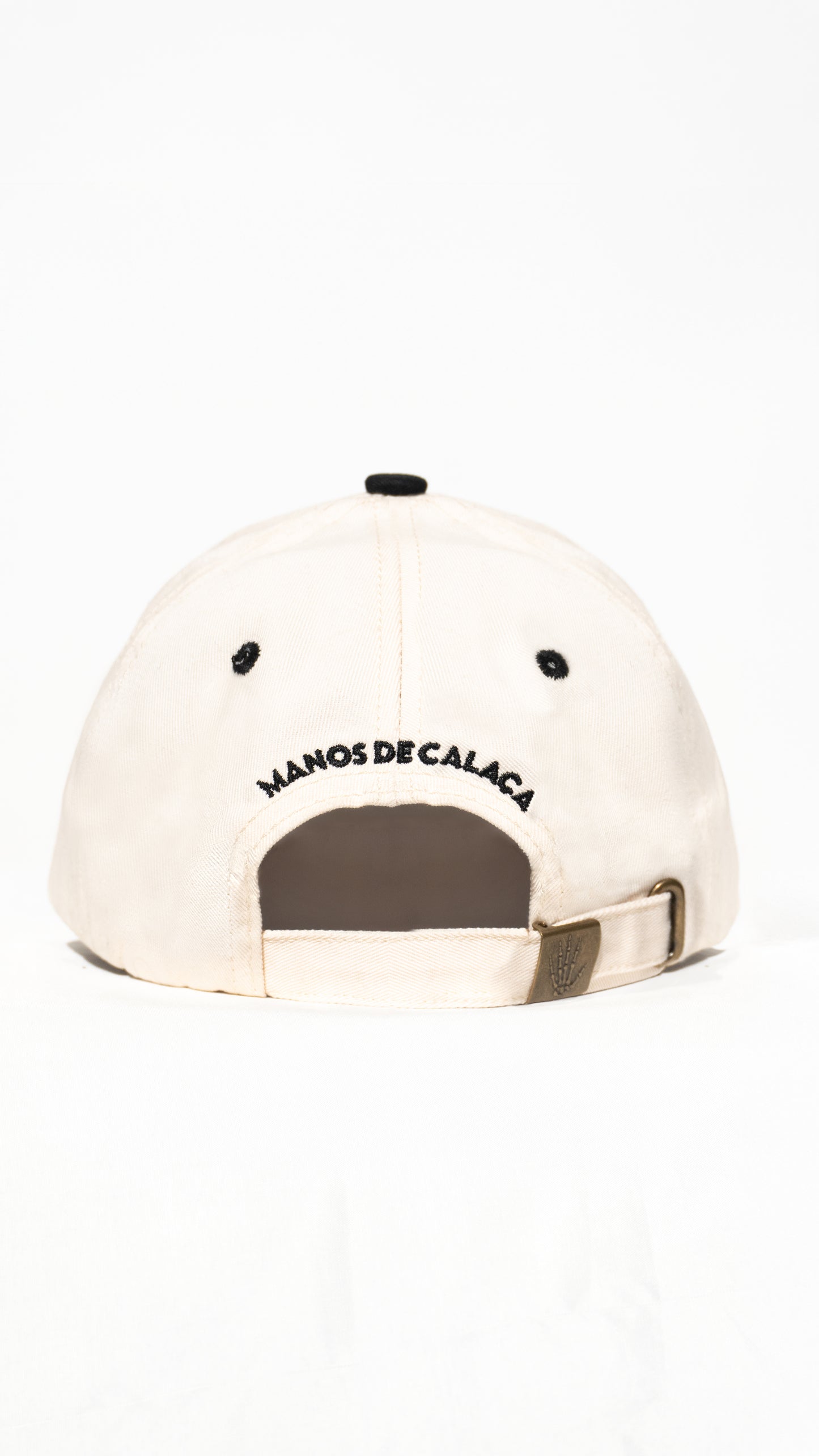 Gorra "La Blanca" Manos de Calaca